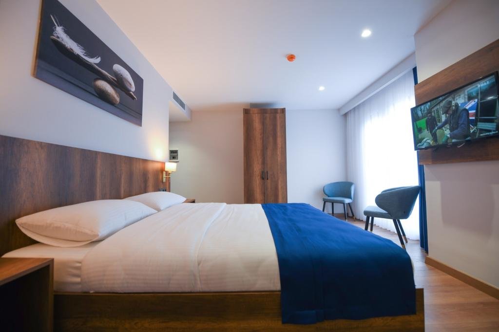 Орду: Ref Inn Hotel