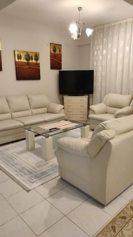 Кушадасы: 10 Munites Walk to City Center / 10 Munites Walk to Ladies Beach