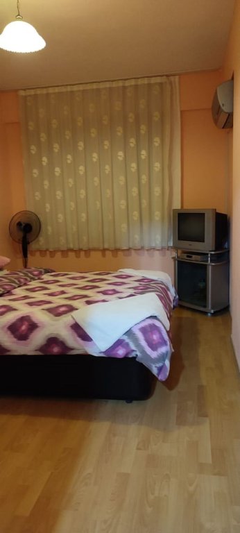Кушадасы: 10 Munites Walk to City Center / 10 Munites Walk to Ladies Beach