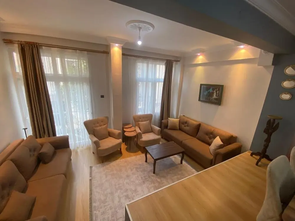 Кушадасы: Beautiful 3-bedroom House With Sea View and Garden
