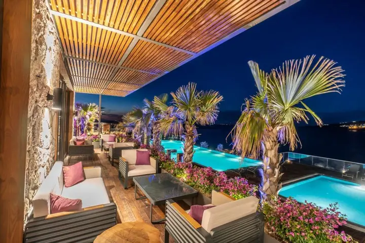 Яликавак: Highend Hotel & Residance