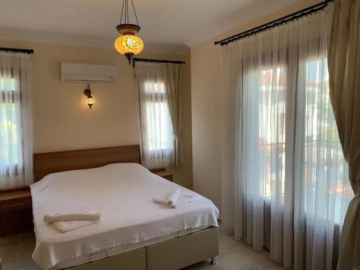 Дальян: Stunning 4-bed Villa Celik 4 Bedrooms all Ensuite