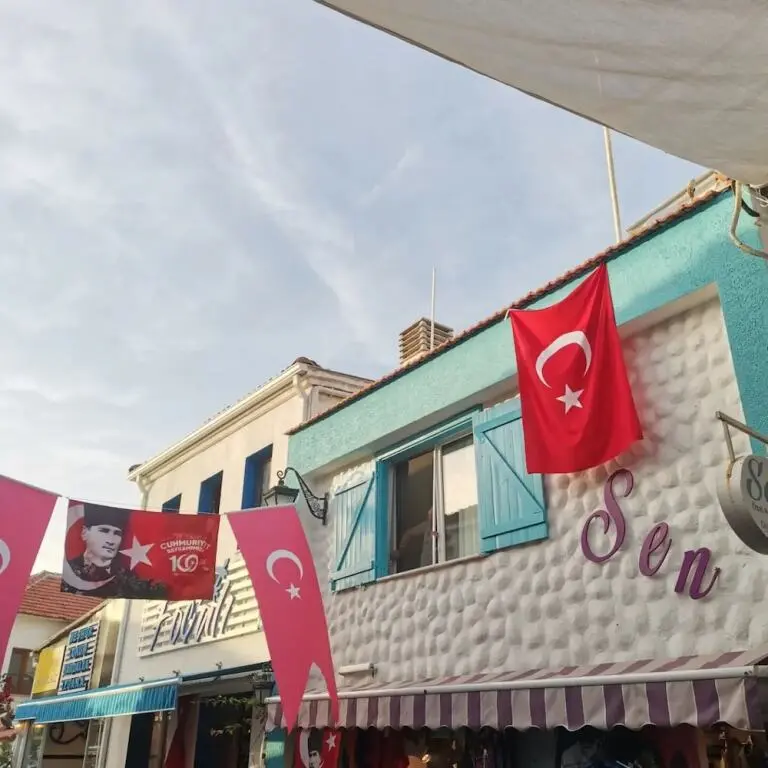 Сыгаджик: Siğacik Sen Konuk Evi̇