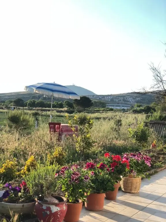 Бозджаада: Radika Kır Evi