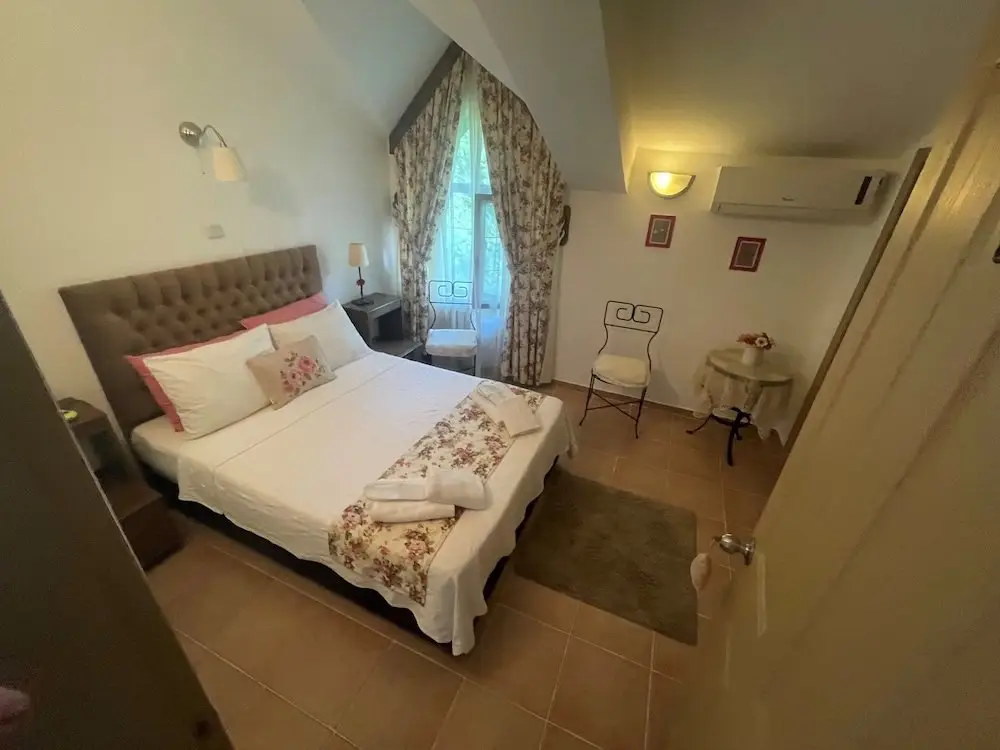 Сайл: Larin Otel
