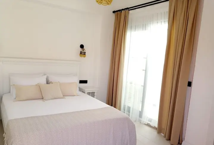 Чешме: Alacati Otel Lalasa