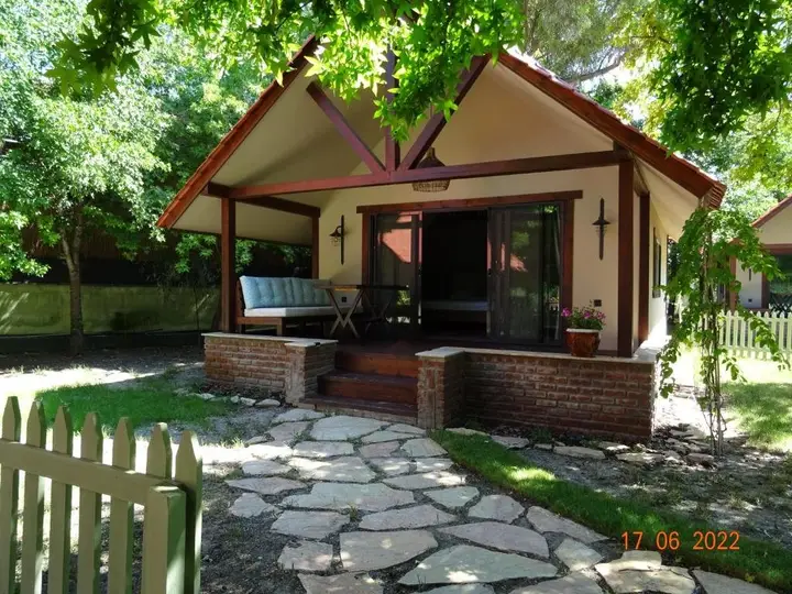 Дальян: Gaia Koru Bungalows