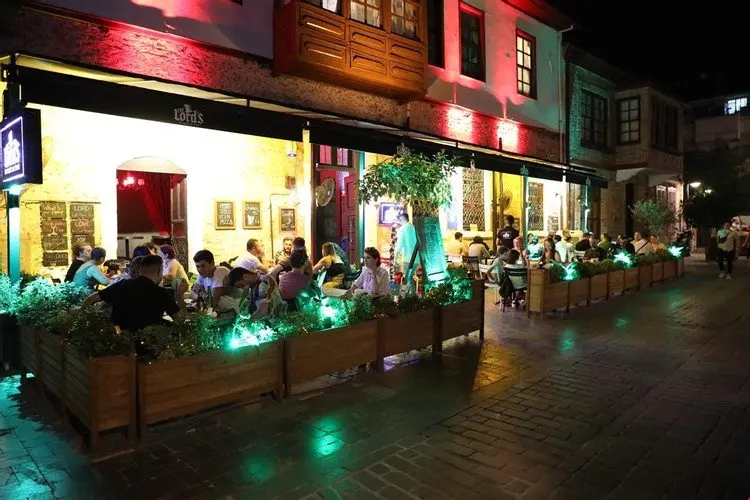 Анталья: Lords Hostelpub