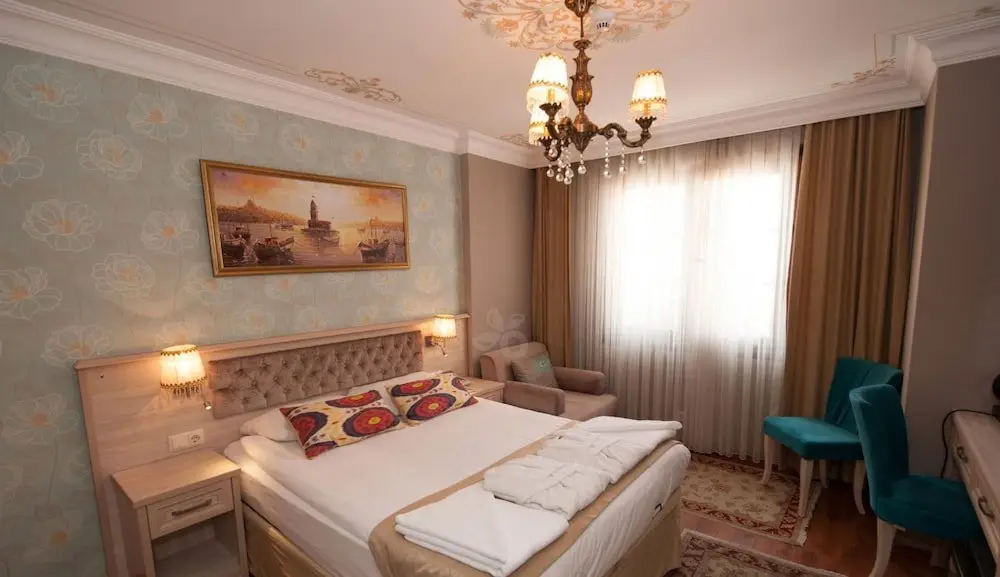 Стамбул: Royal Hotel