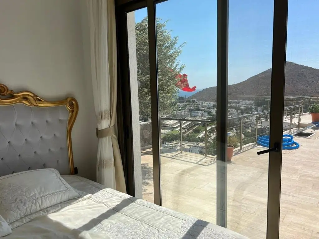 Акьярлар: House Within 5 Min Walk to Beach in Akyarlar