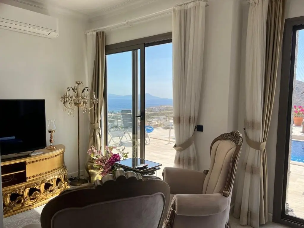Акьярлар: House Within 5 Min Walk to Beach in Akyarlar