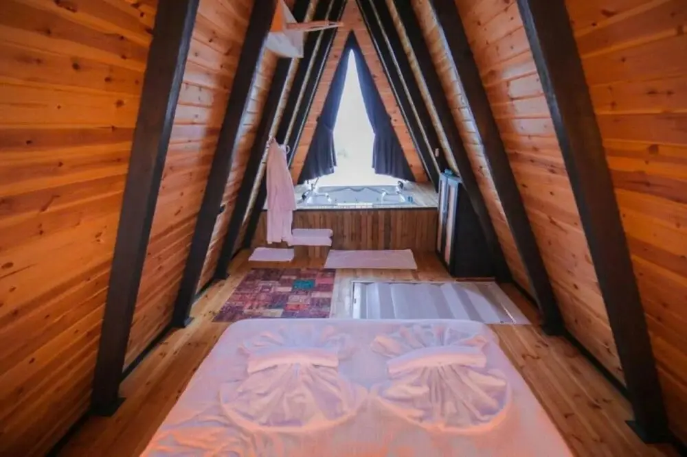Сакарья: Bungalow With Jacuzzi and Private Pool in Sapanca