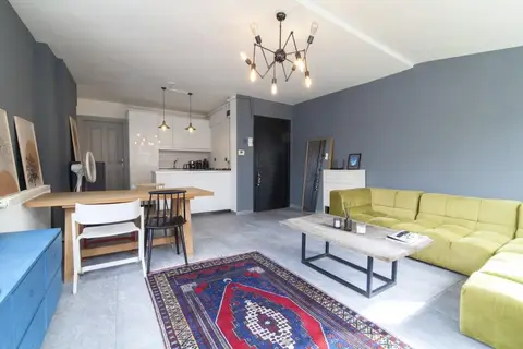 Central Flat 650 m to Metro and Cevahir in Sisli — фото 1