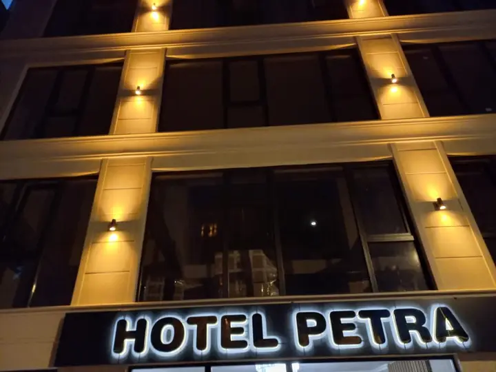 Стамбул: Hotel Petra