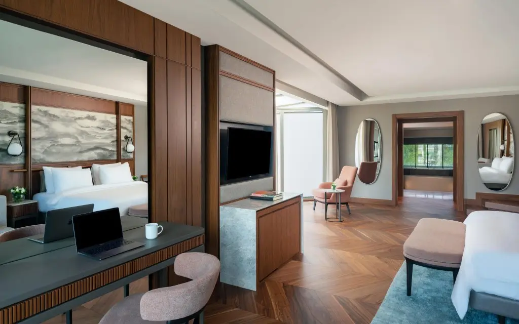Бельдиби: Rixos Sungate - The Land of Legend Access