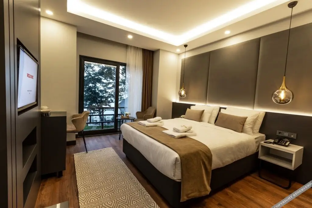 Арсин: Santana Otel