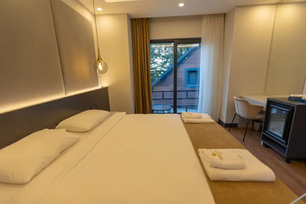 Арсин: Santana Otel