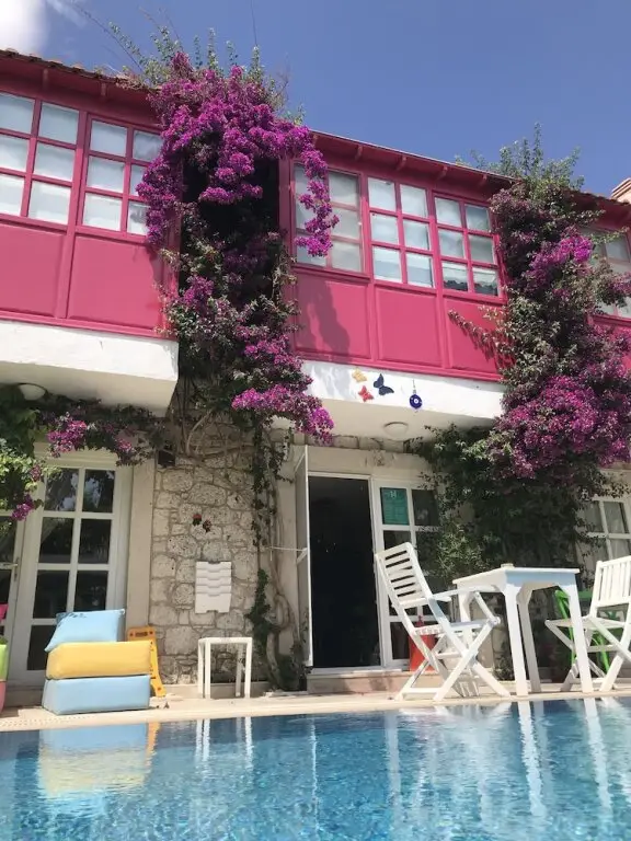 Чешме: Begonvil Butik Otel by Aliki Alacati