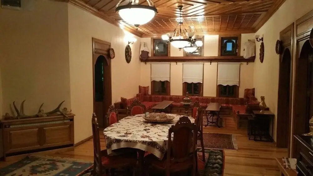 Болу: Muderrisler Evi