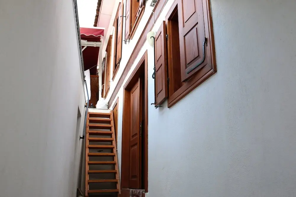 Шириндже: Otel Manolian