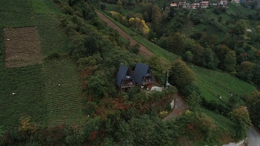 Ардешен: Hayela Bungalov