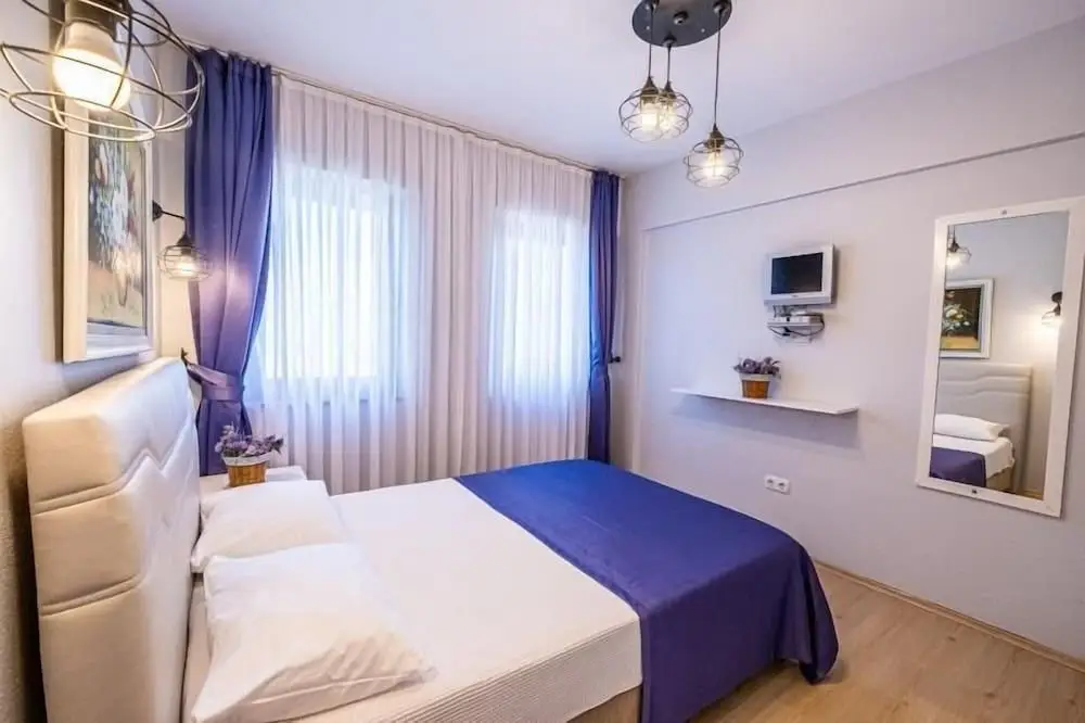 Бозджаада: Heredot Otel