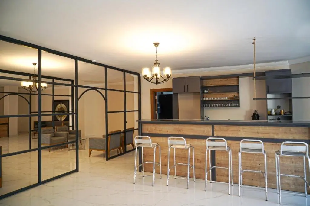 Яликавак: Tangiers Hotel