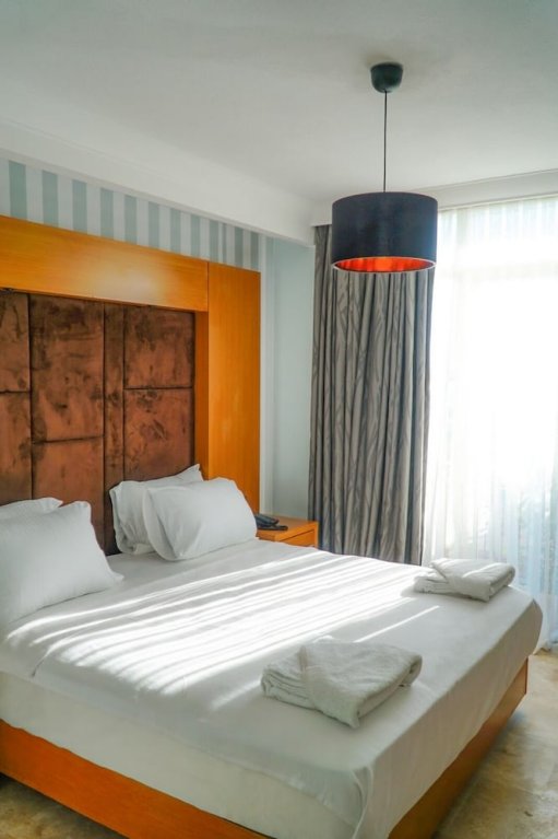 Яликавак: Tangiers Hotel