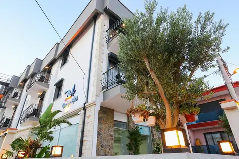 Dali Boutique Hotel — фото 1