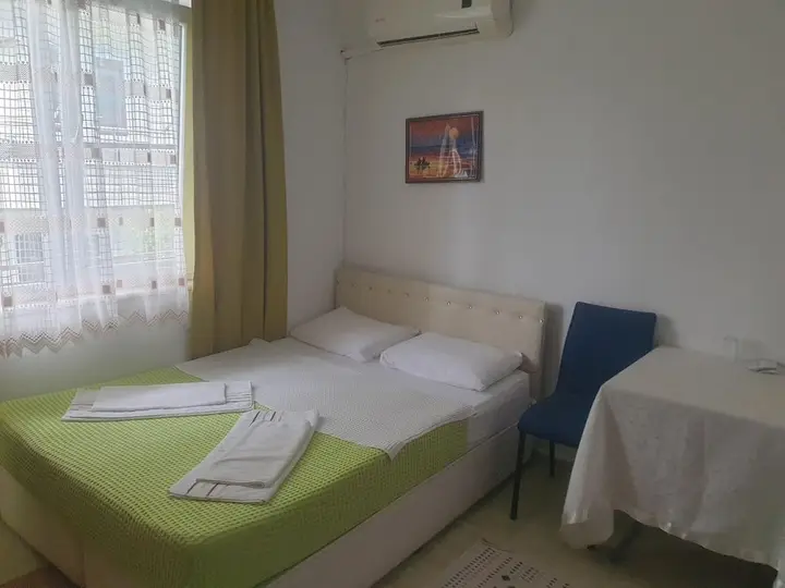 Эдремит: Batı Motel