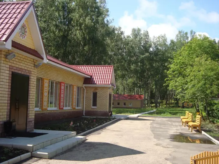 Поляна: Yasnaya Polyana