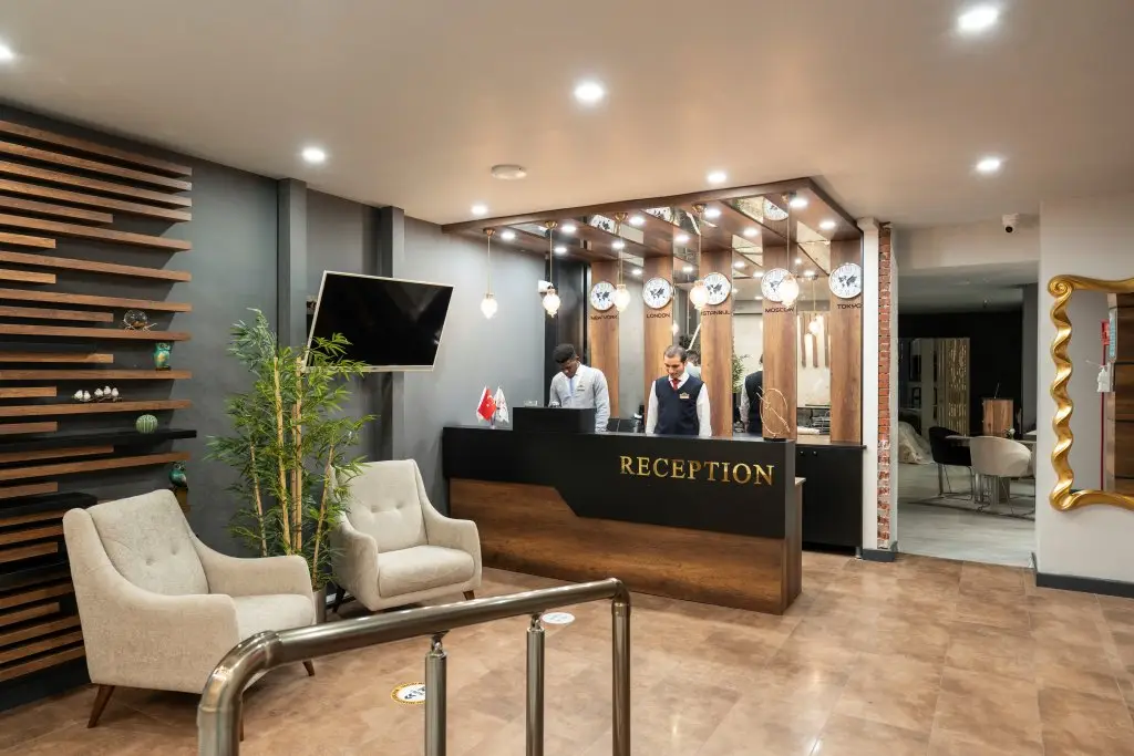 Стамбул: Отель Monezza Hotel