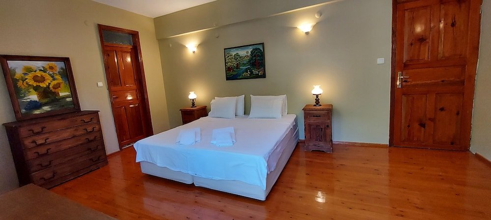Алтынолук: Malikane Luxury Resort