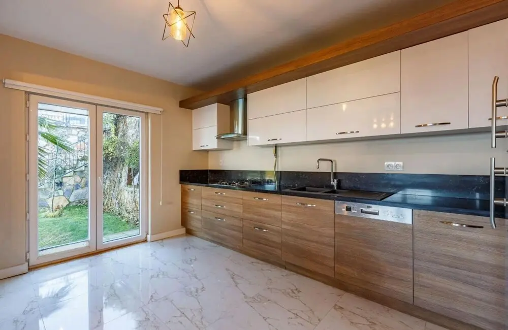 Янык: Peaceful Villa With a Garden in Kartepe Near Sapanca