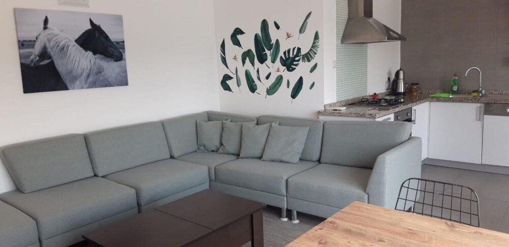 Милас: Amazing Flat w Shared Pool Near Beach in Milas