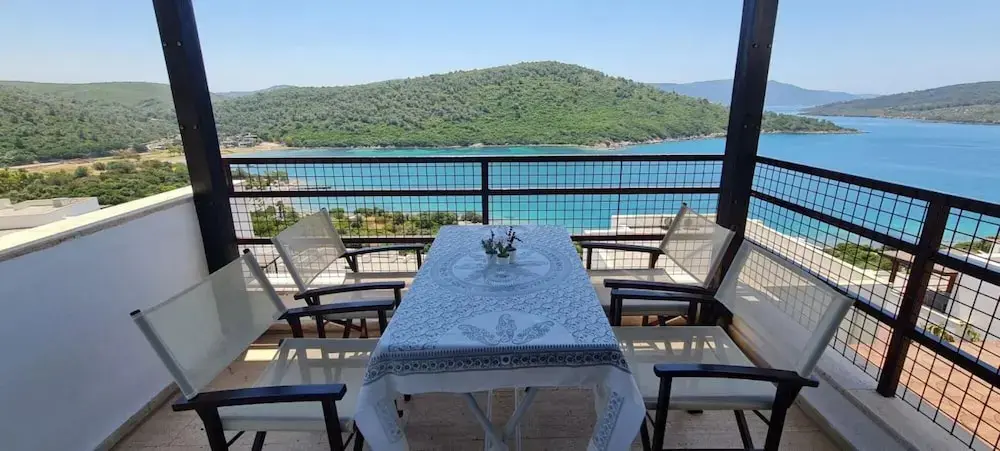Милас: Amazing Flat w Shared Pool Near Beach in Milas