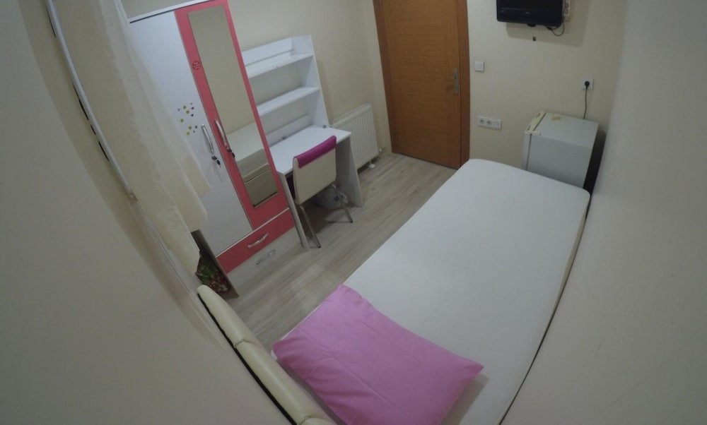 Стамбул: Only Females - Bakirkoy Ladies Hostel