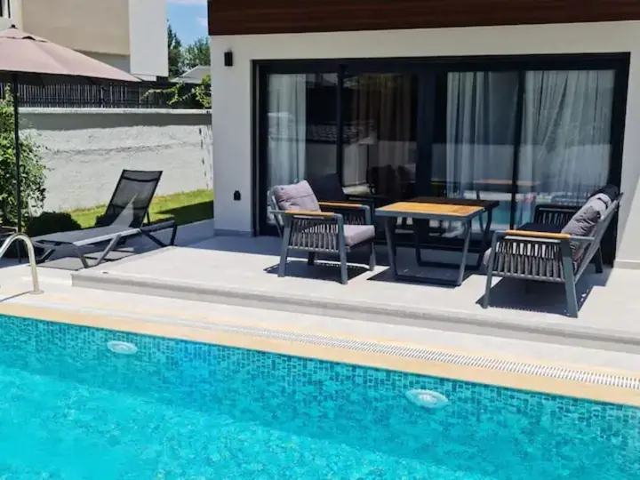 Фетхие: Room in Villa - Cheerful Brand New 4 Bedrooms Villa With Pool