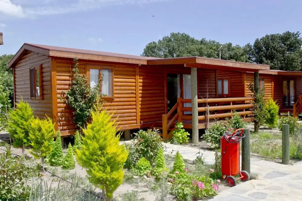 Бодрум: Tiny House With Shared Pool and Balcony in Bodrum