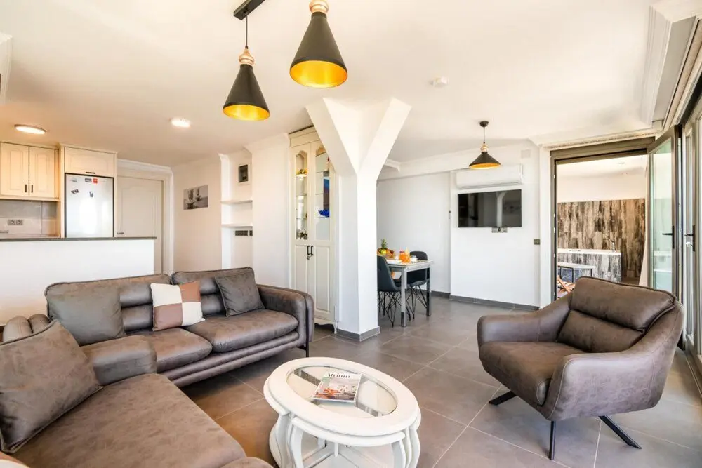 Анталья: Lovely Flat 300 m to Beach With Shared Pool in Kas