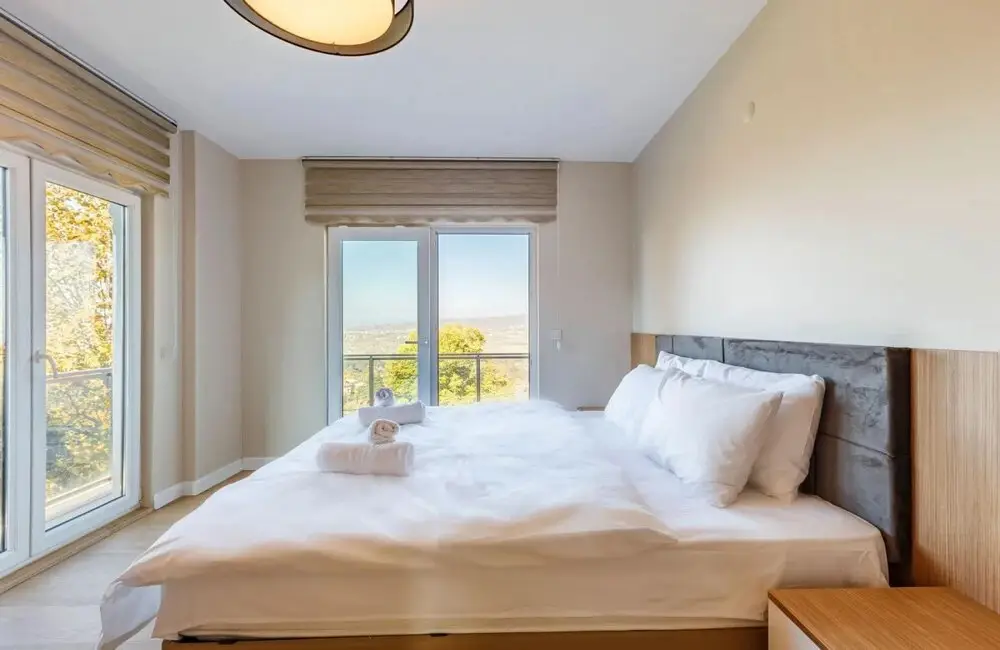 Янык: Spacious Villa With Private Pool and Garden in Kartepe Near Sapanca