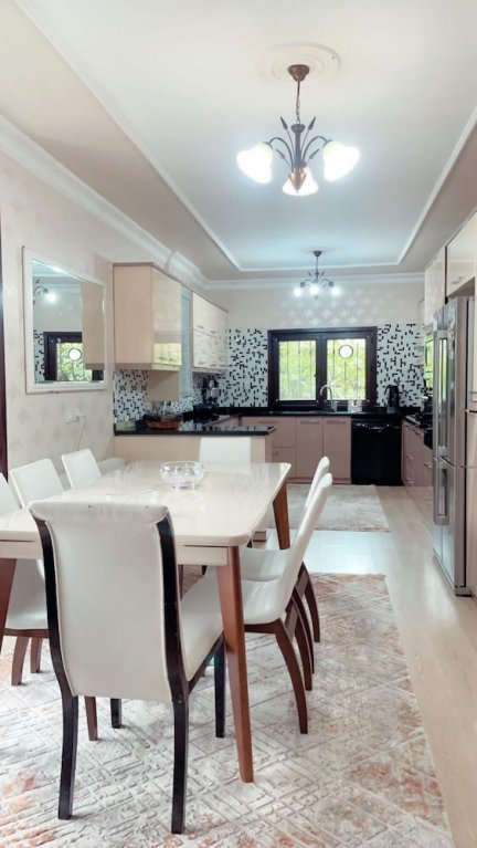 Увезпинар: Serene Luxury Villa With Private Pool in Yalova