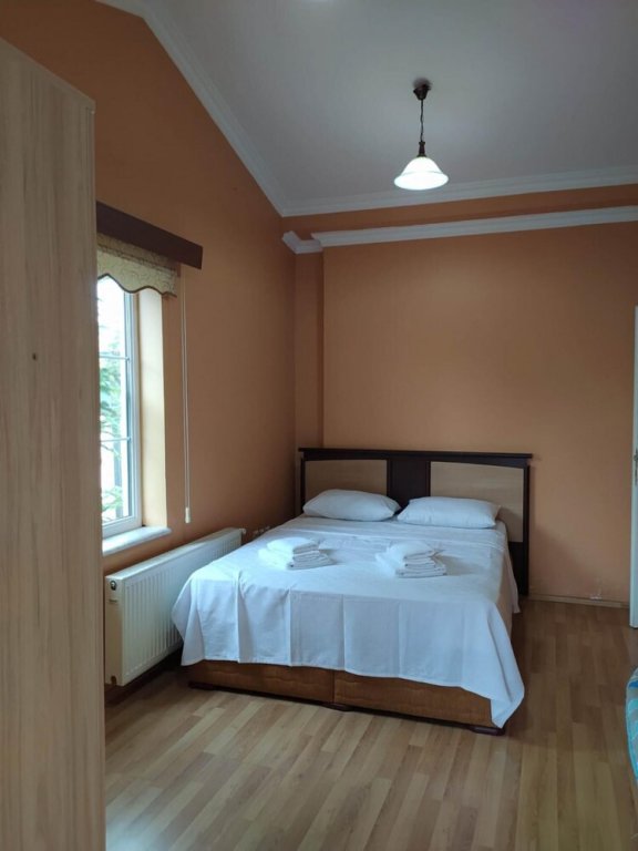 Сакарья: Cozy Home With Pool and Fireplace in Sapanca