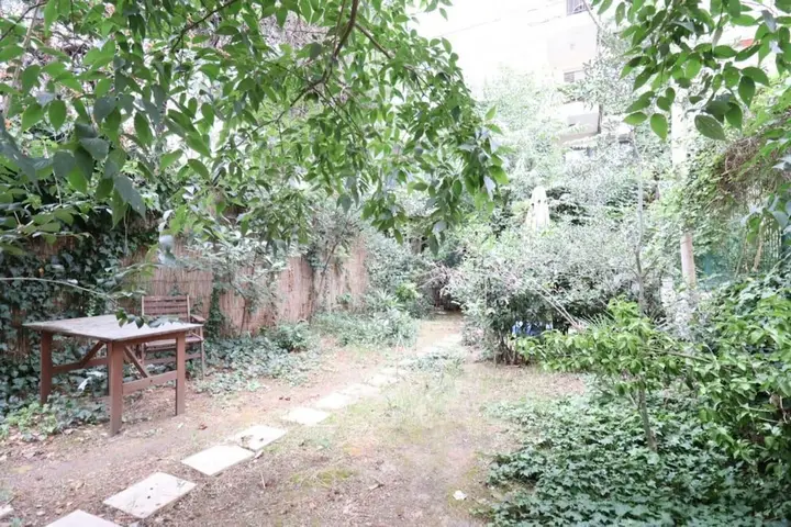 Стамбул: Cozy Flat With Backyard 600 m to Moda Coastal Park