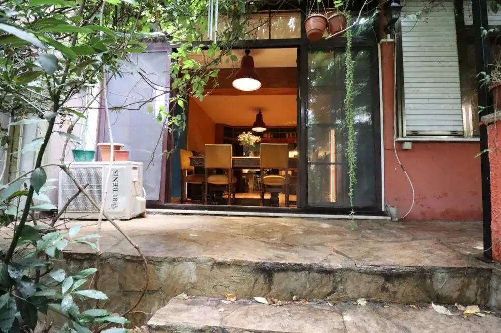 Стамбул: Cozy Flat With Backyard 600 m to Moda Coastal Park