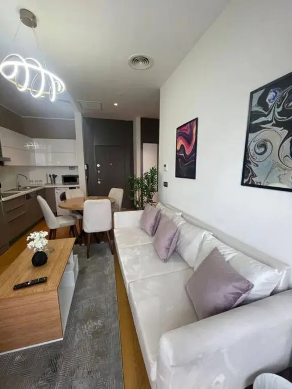Стамбул: Stylish1 1 Apartment in Batisehir Near Mail of IST