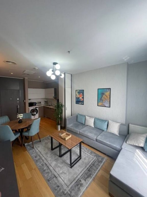 Стамбул: Special1 1 Apartment in Batisehir Near Mail of IST