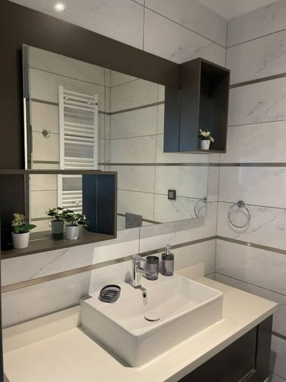 Стамбул: Special1 1 Apartment in Batisehir Near Mail of IST