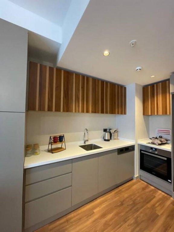 Стамбул: Brand-new 2 1 Luxurious Apartment-near Mall of Istanbul