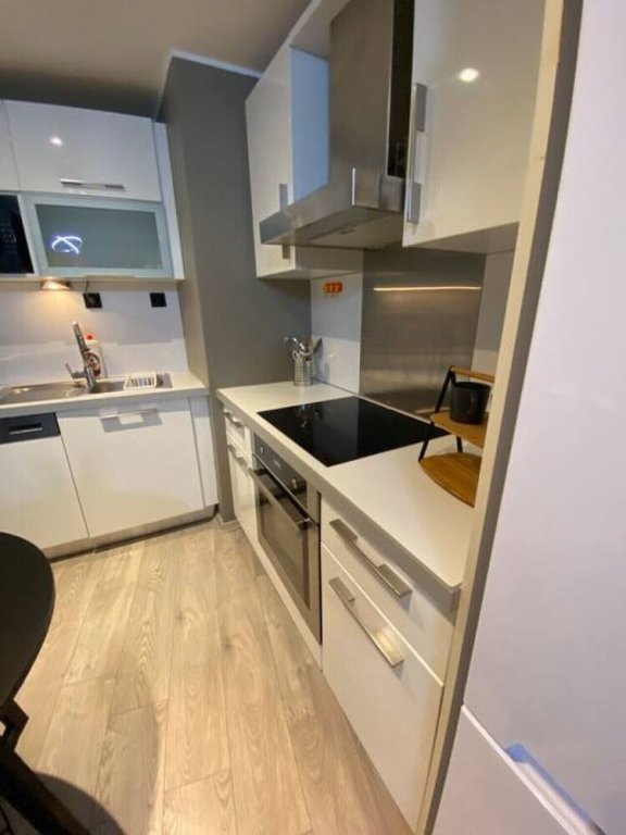 Стамбул: 1 1 Balcony Deluxe Apart - Near Mall of Istanbul